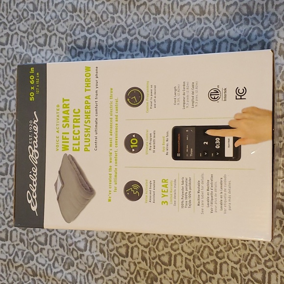 Eddie Bauer WIFI Smart Reversible Electric Throw Blanket - Picture 3 of 7